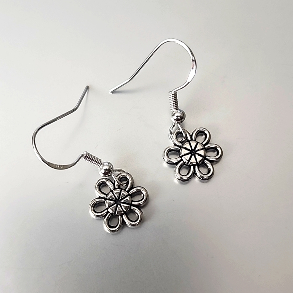 Wildflower HIPPIE Earrings Simulated Gemstones Silver tones